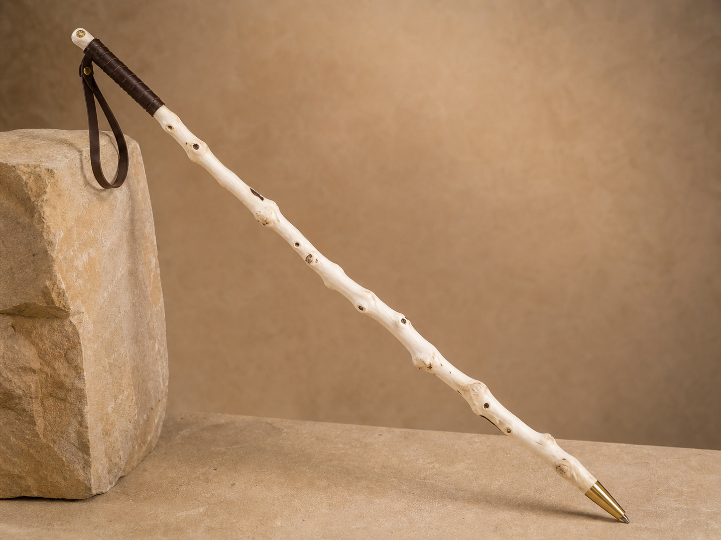 HUANGJINGMU KNOT STAFF product photo